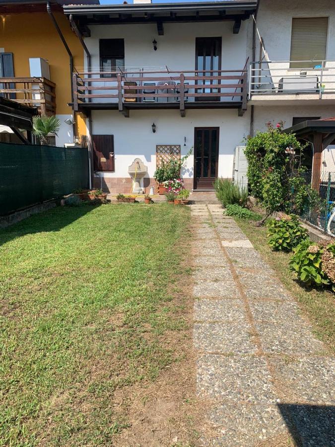 Maison Diletta Castelletto sopra Ticino Eksteriør bilde